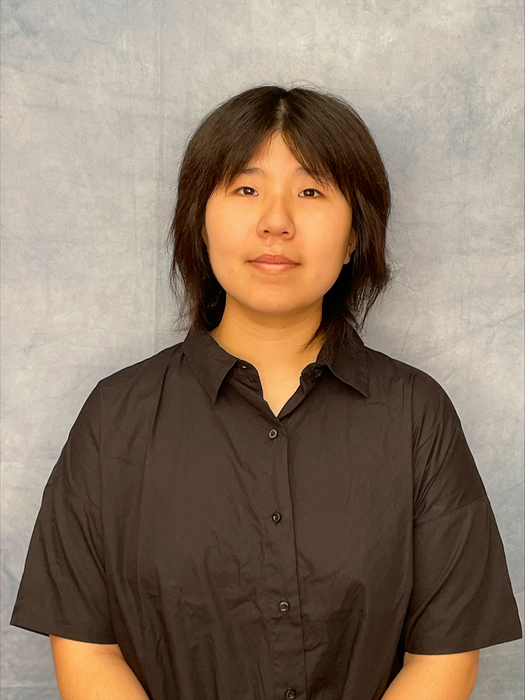 headshot of Sarah Qi