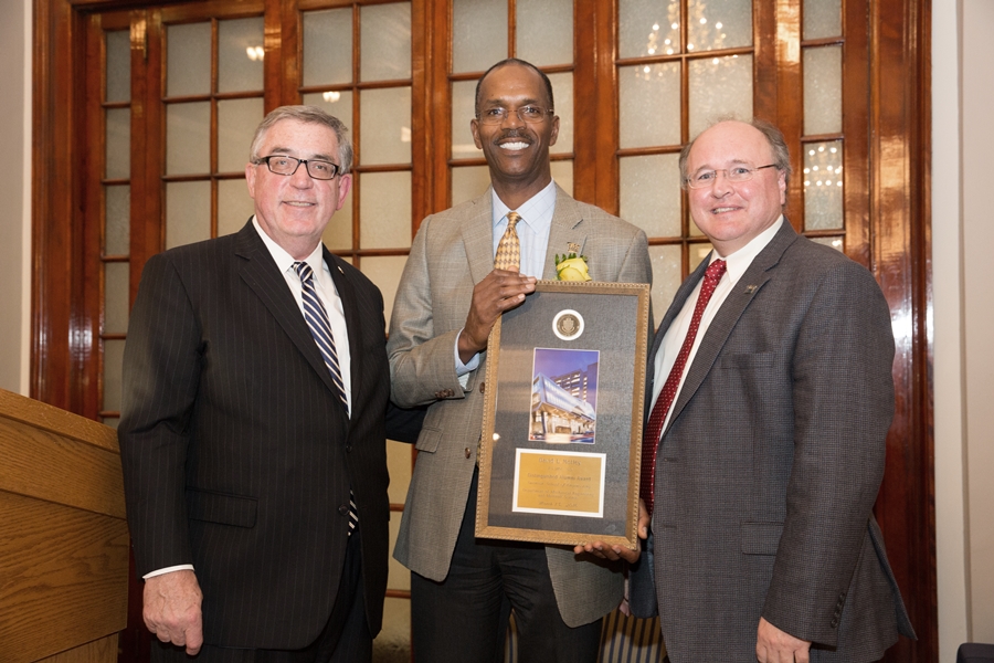  David Motley being presented an award