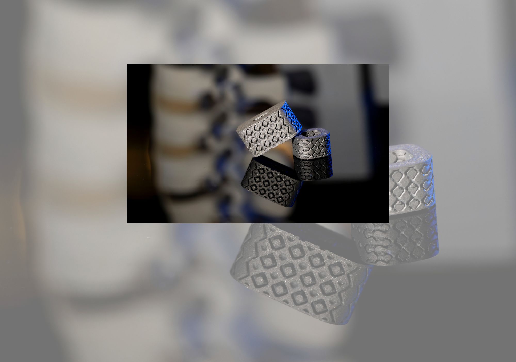 Self-powered, metamaterial spinal implants
