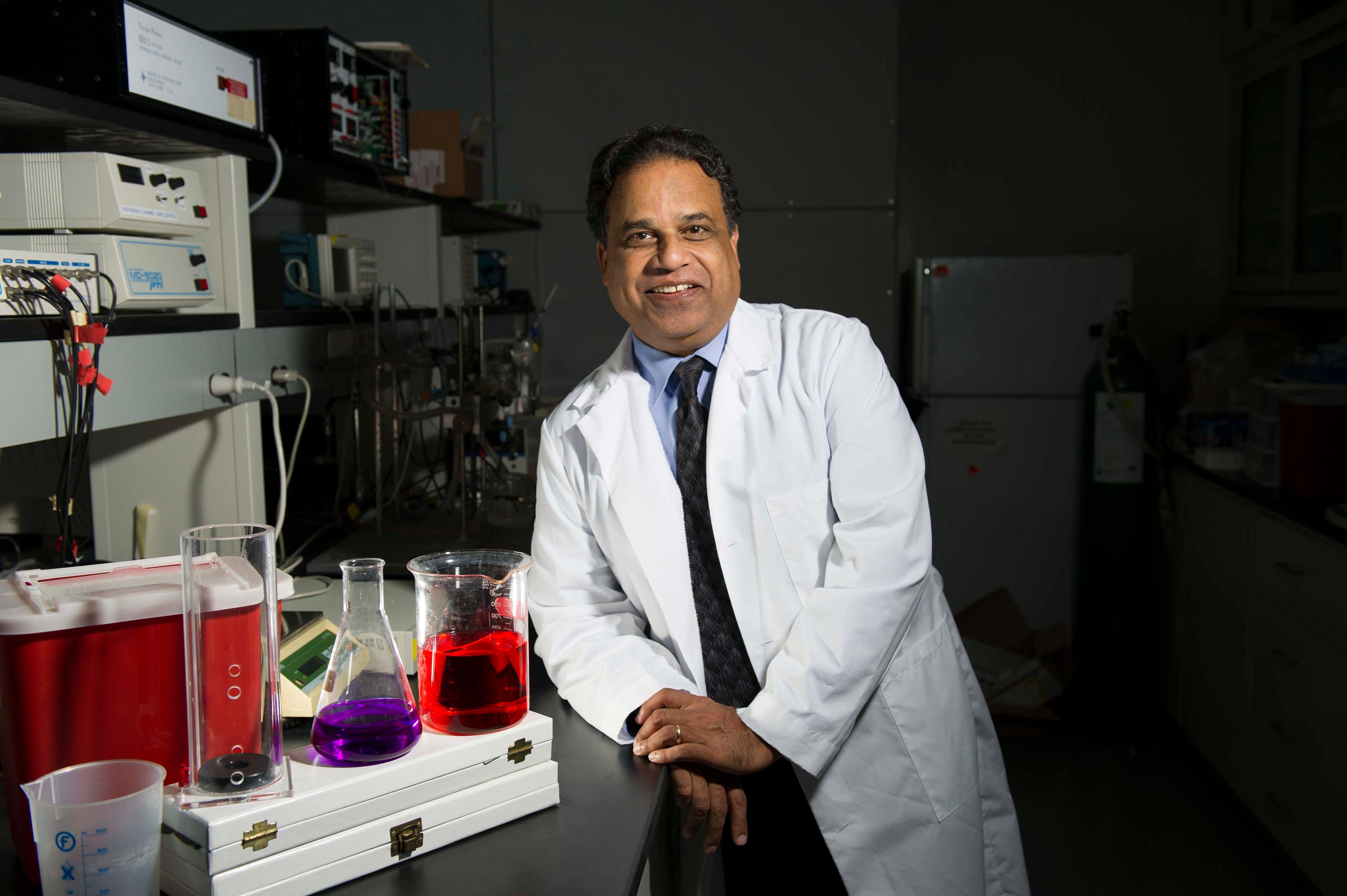 Dean Sanjeev Shroff in the lab