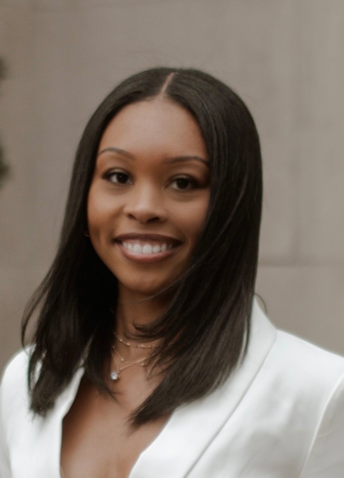 headshot of Emani Hunter